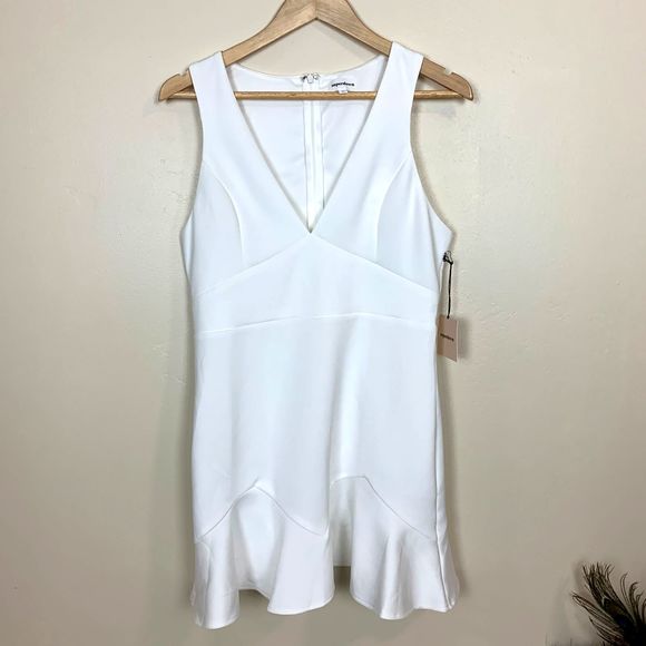 superdown Vickie Ruffle Hem Mini Dress in White - Picture 2 of 7